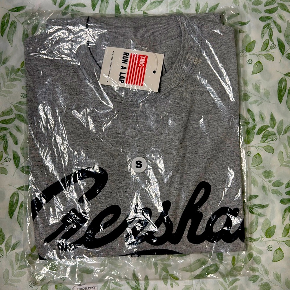 NWT-THE MARATHON CLOTHING (TMC) LIMITED EDITION Crenshaw; S-Gry/Wht; smoke-free